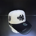 NY YANKEES FLOR CREMA\NEGRO