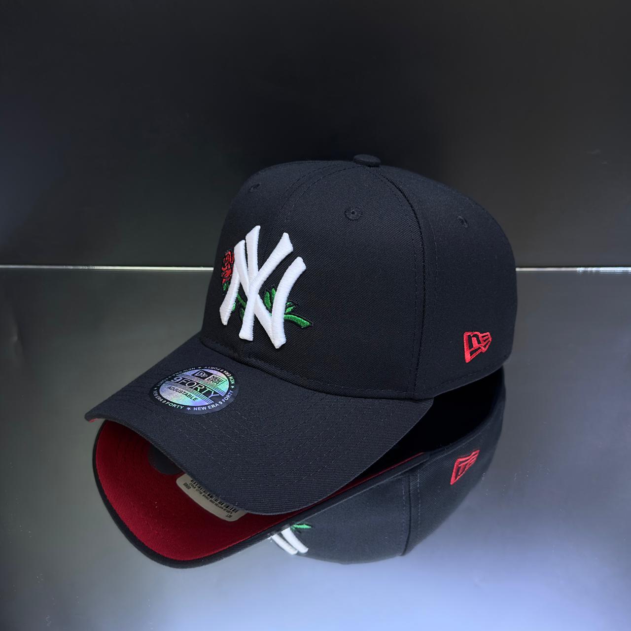 NY YANKEES NEGRO FLOR ROJA