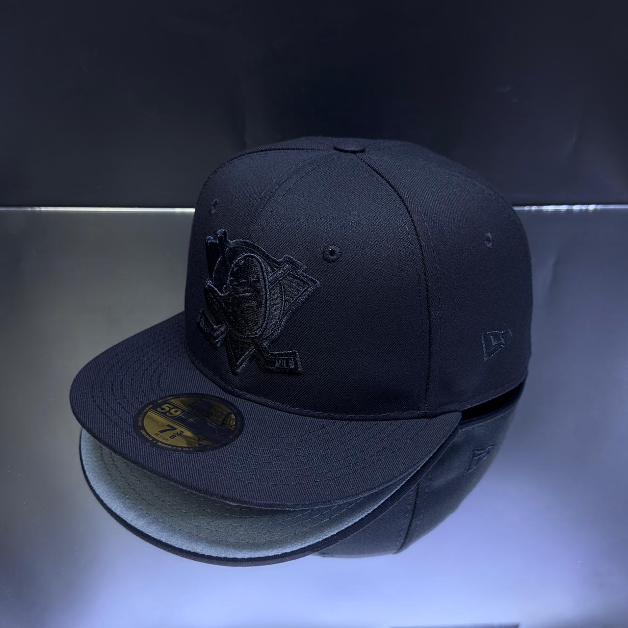 DUCKS FULL NEGRO TALLA 7 3\8