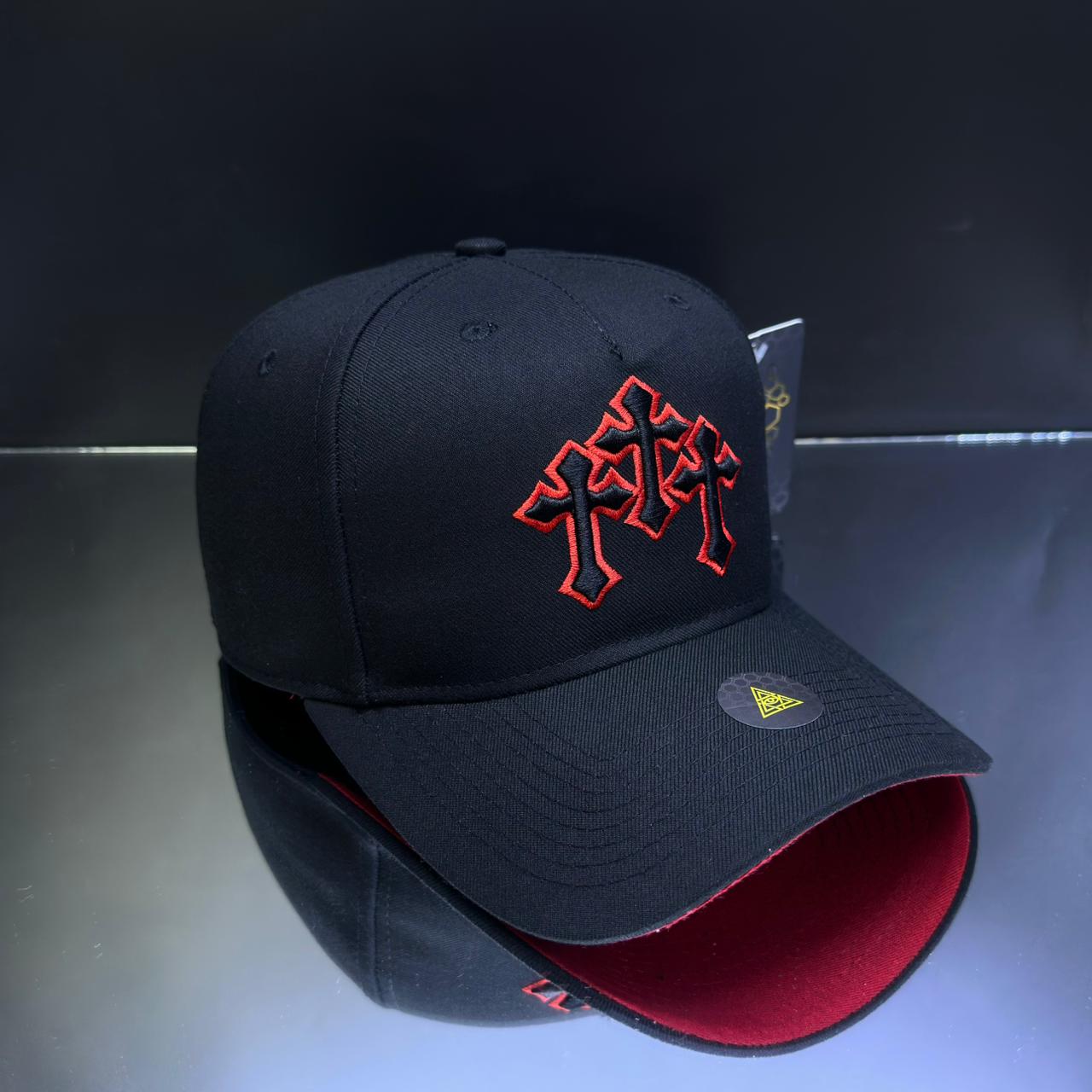 TRES CRUZ NEGRO\ROJO