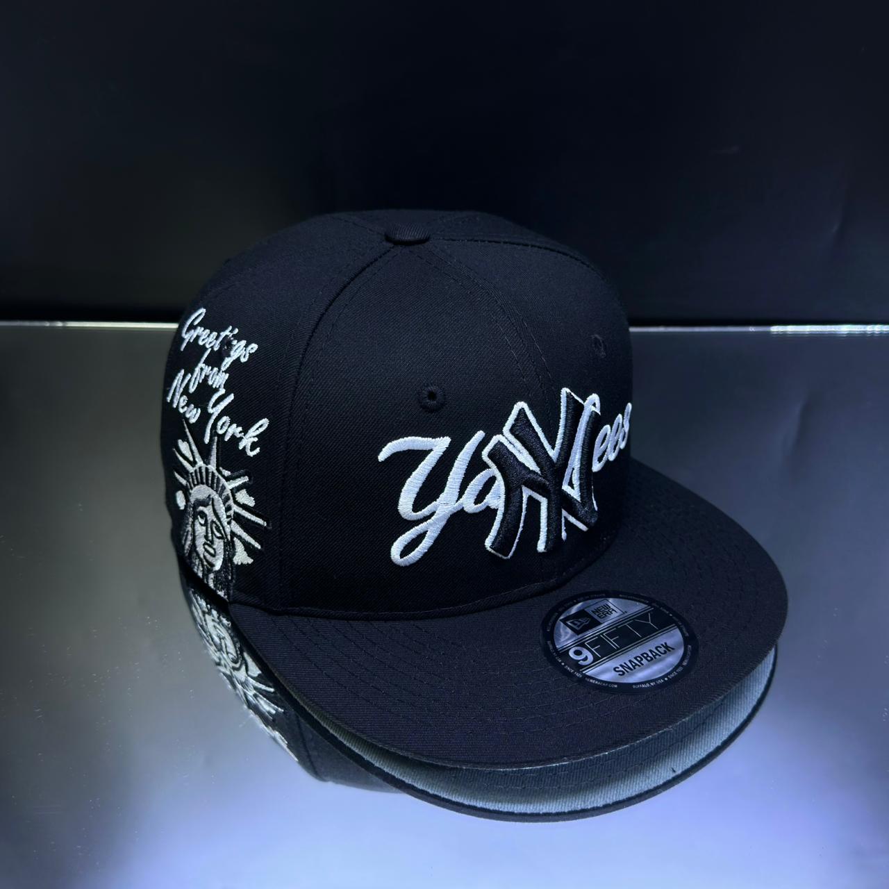 NY YANKEES NEGRO BORDE BLANCO