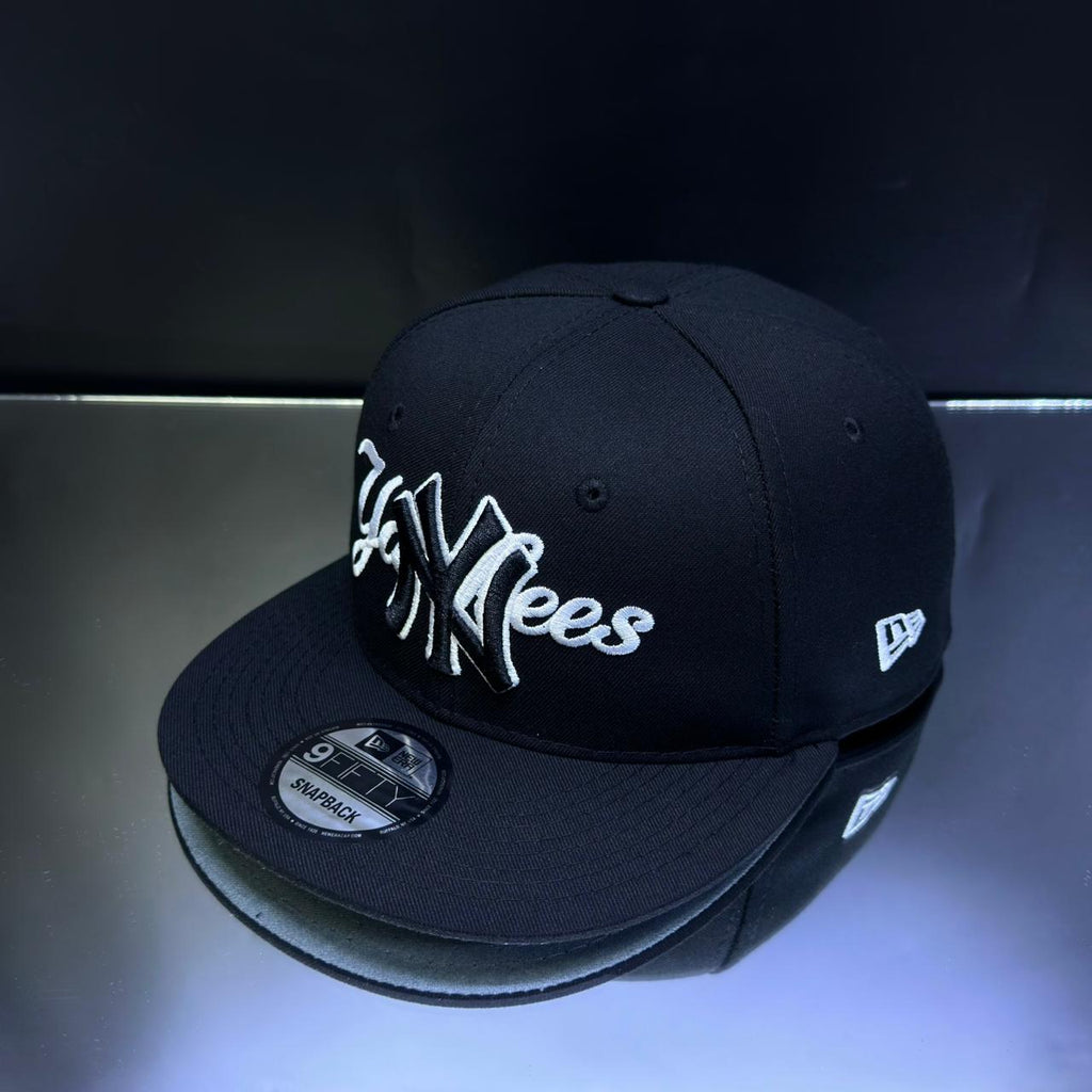 NY YANKEES NEGRO BORDE BLANCO