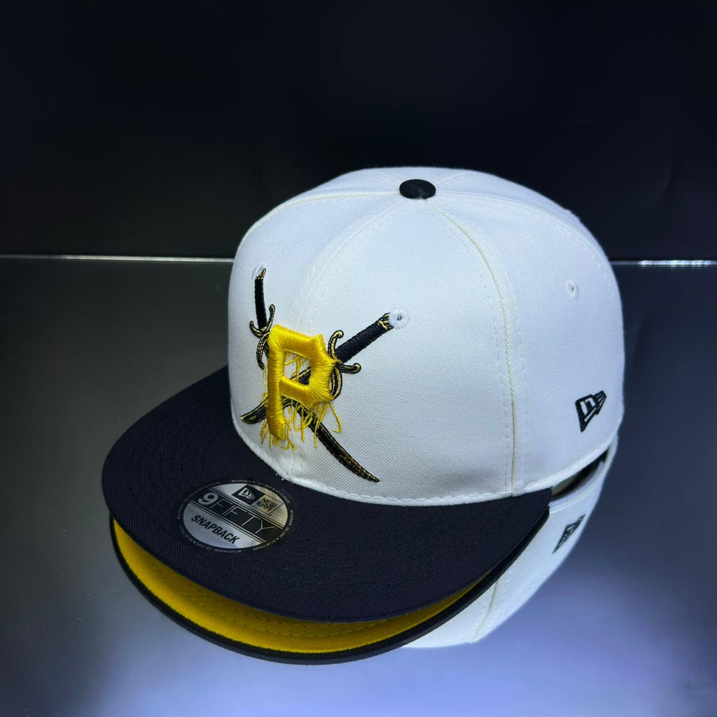 PIRATES HACHAS\CREMA\NEGRO\AMARILLO