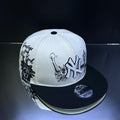 NY YANKEES ESTATUA DE LA LIBERTAD CREMA\NEGRO