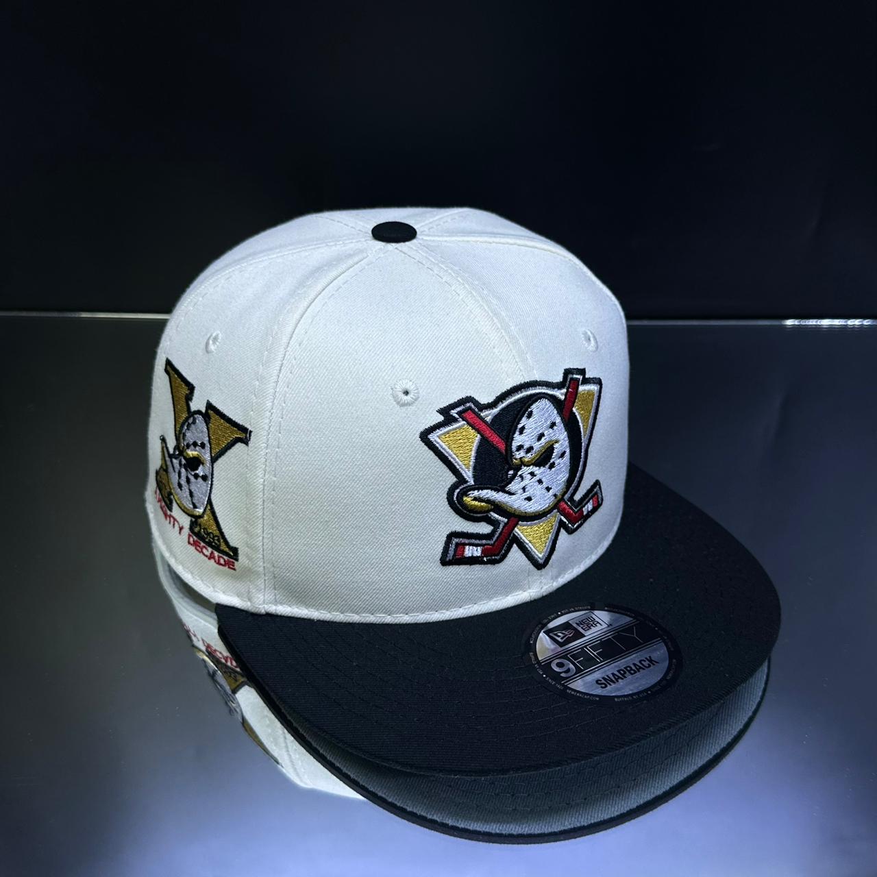 DUDS CREMA \NEGRO