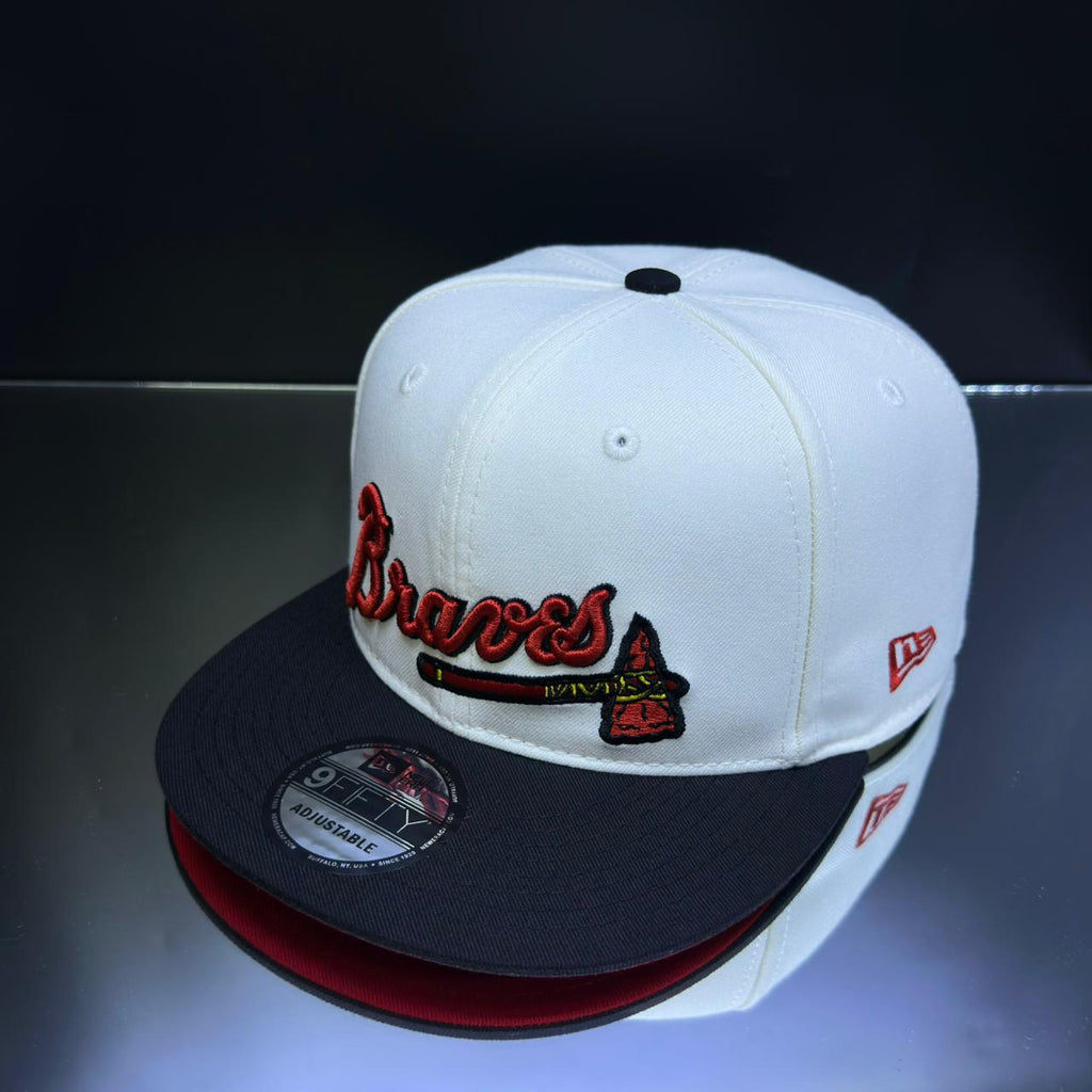 BRAVES CREMA\NEGRO\ROJO