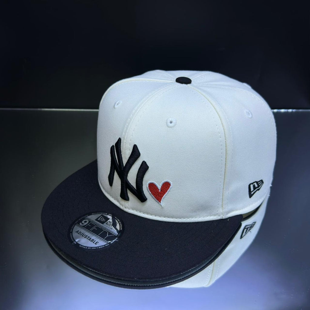 NY YANKEES CORAZON CREMA\NEGRO
