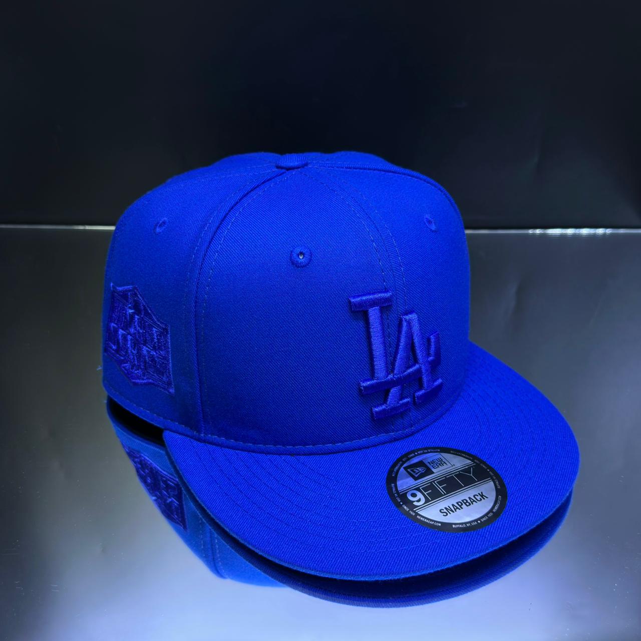 LOS ANGELES AZULINO