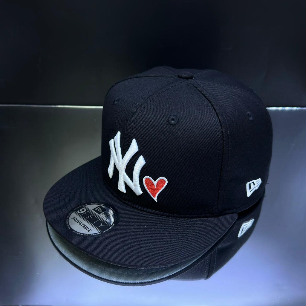 NY YANKEES CORAZON NEGRO\BLANCO