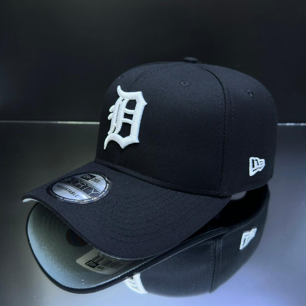 DETROIT NEGRO\BLANCO