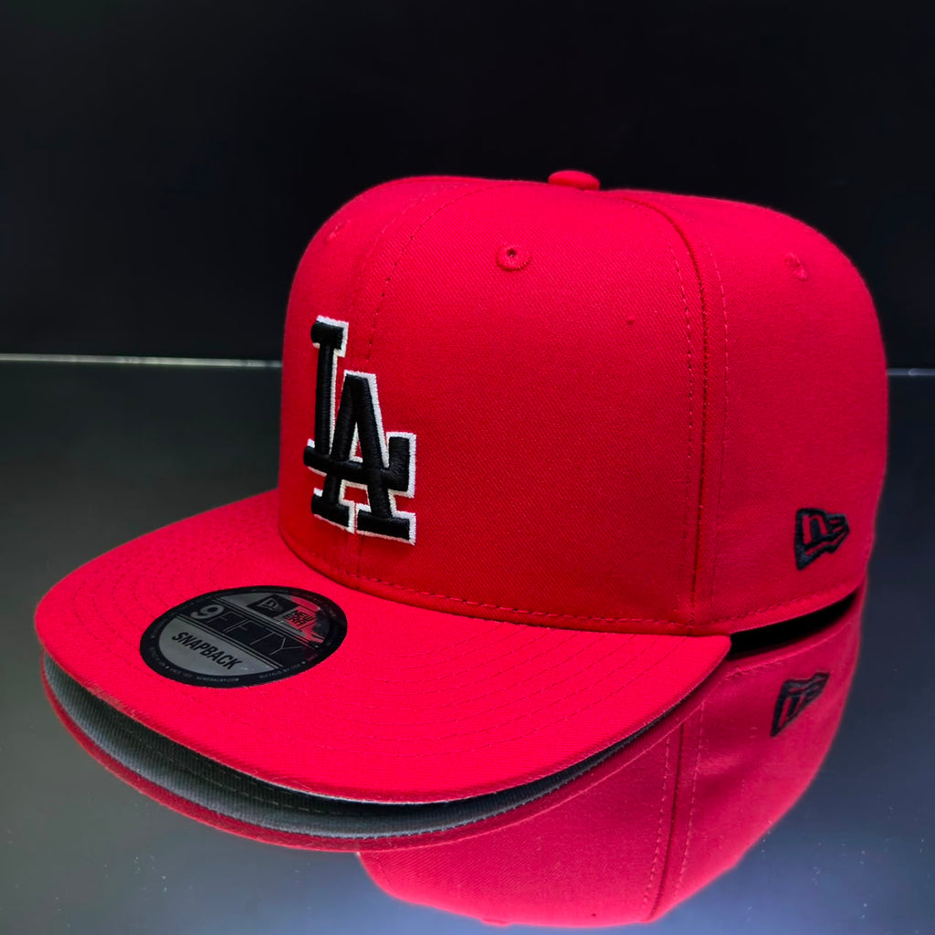LOS ANGELES ROJO\BORDE BLANCO\NEGRO