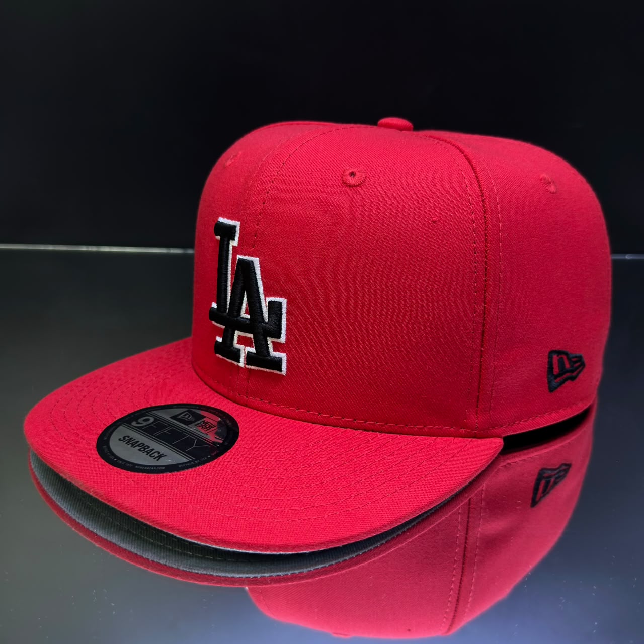 LOS ANGELES ROJO\BORDE BLANCO\NEGRO