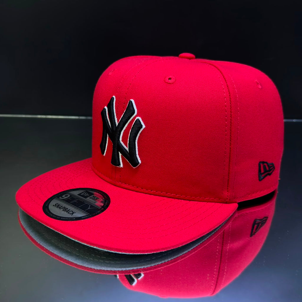 NY YANKEES ROJO\NEGROBORDE BLANCO