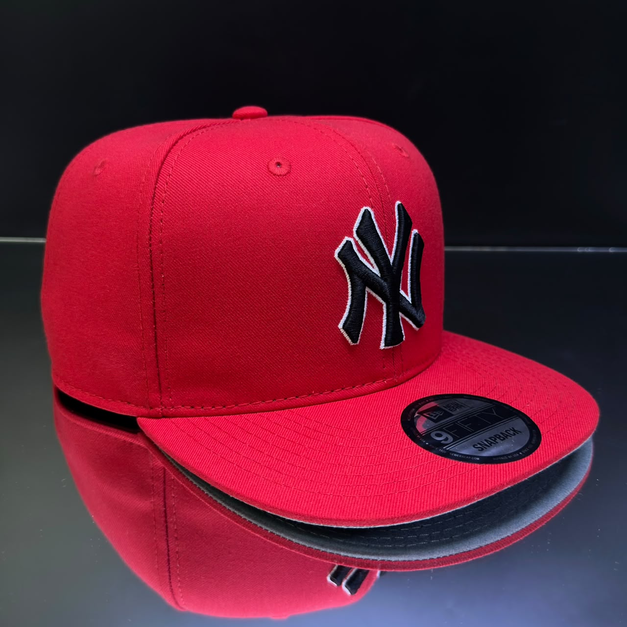 NY YANKEES ROJO\NEGROBORDE BLANCO