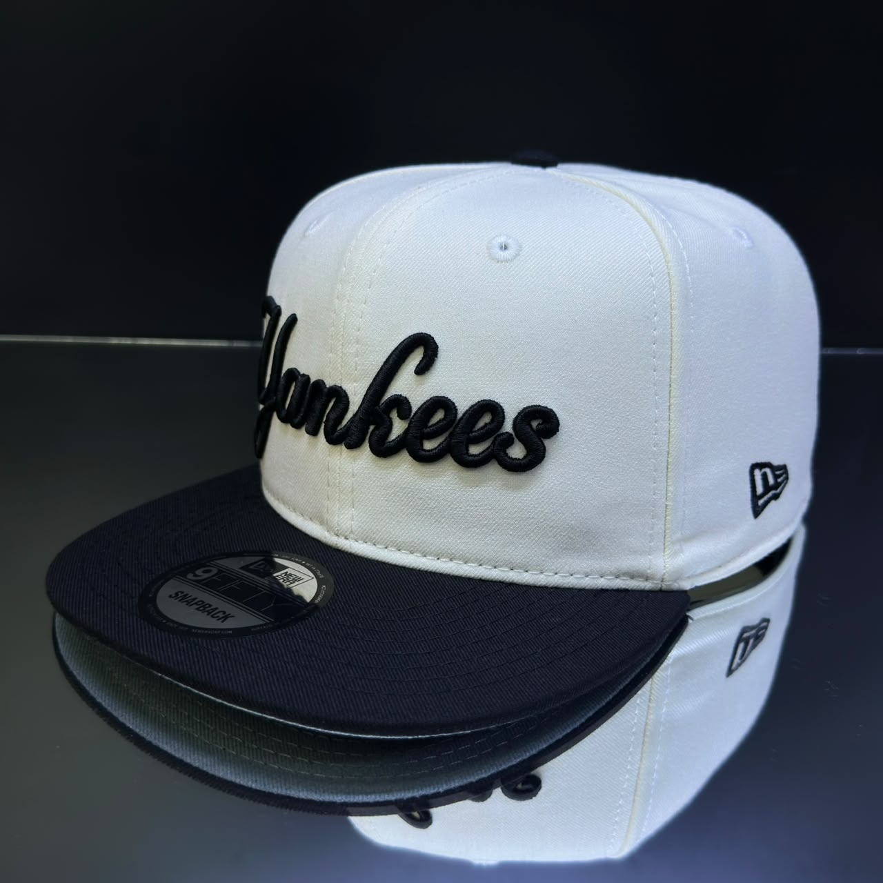 YANKEES CREMA\NEGRO