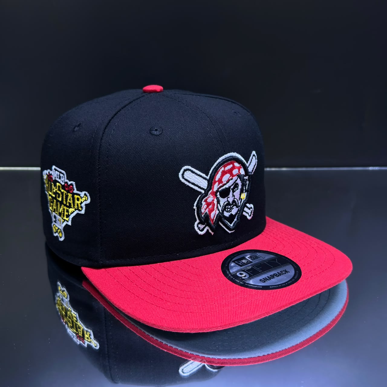 PIRATE NEGRO Y ROJO