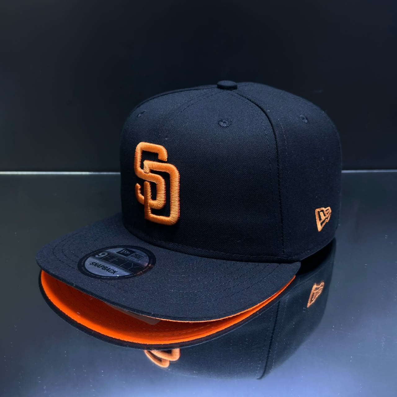 SAN DIEGO / NEGRO Y NARANJA