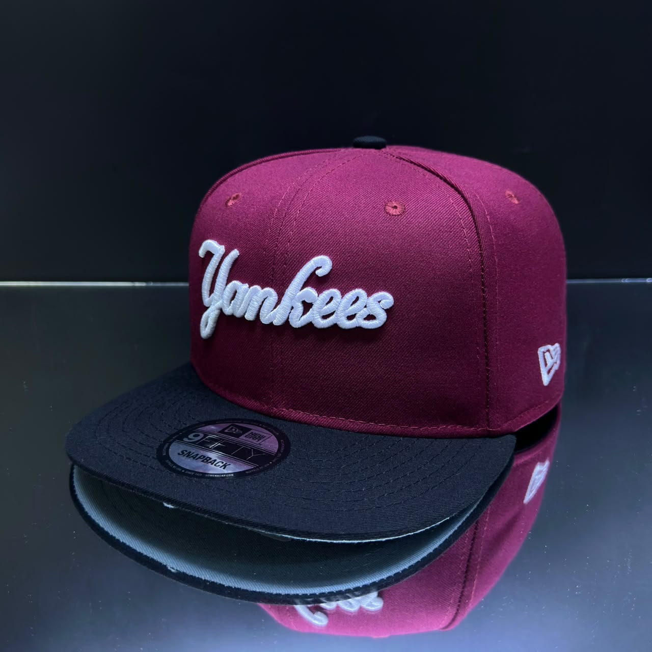 YANKEES / GUINDA Y NEGRO