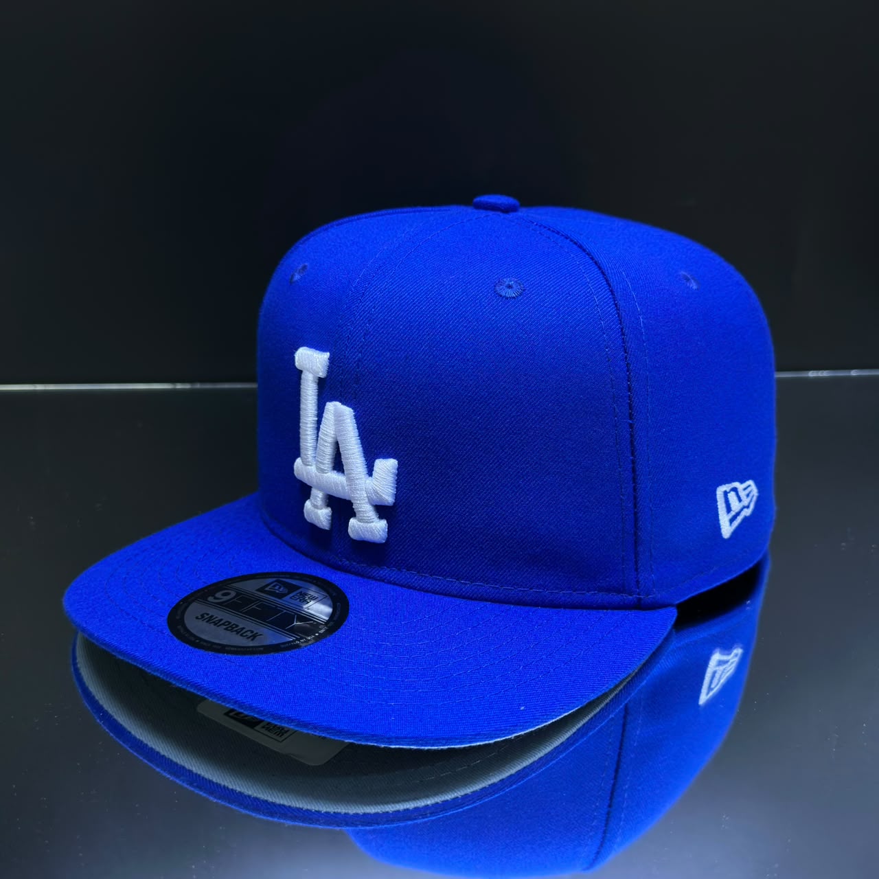 LOS ANGELES / AZULINO