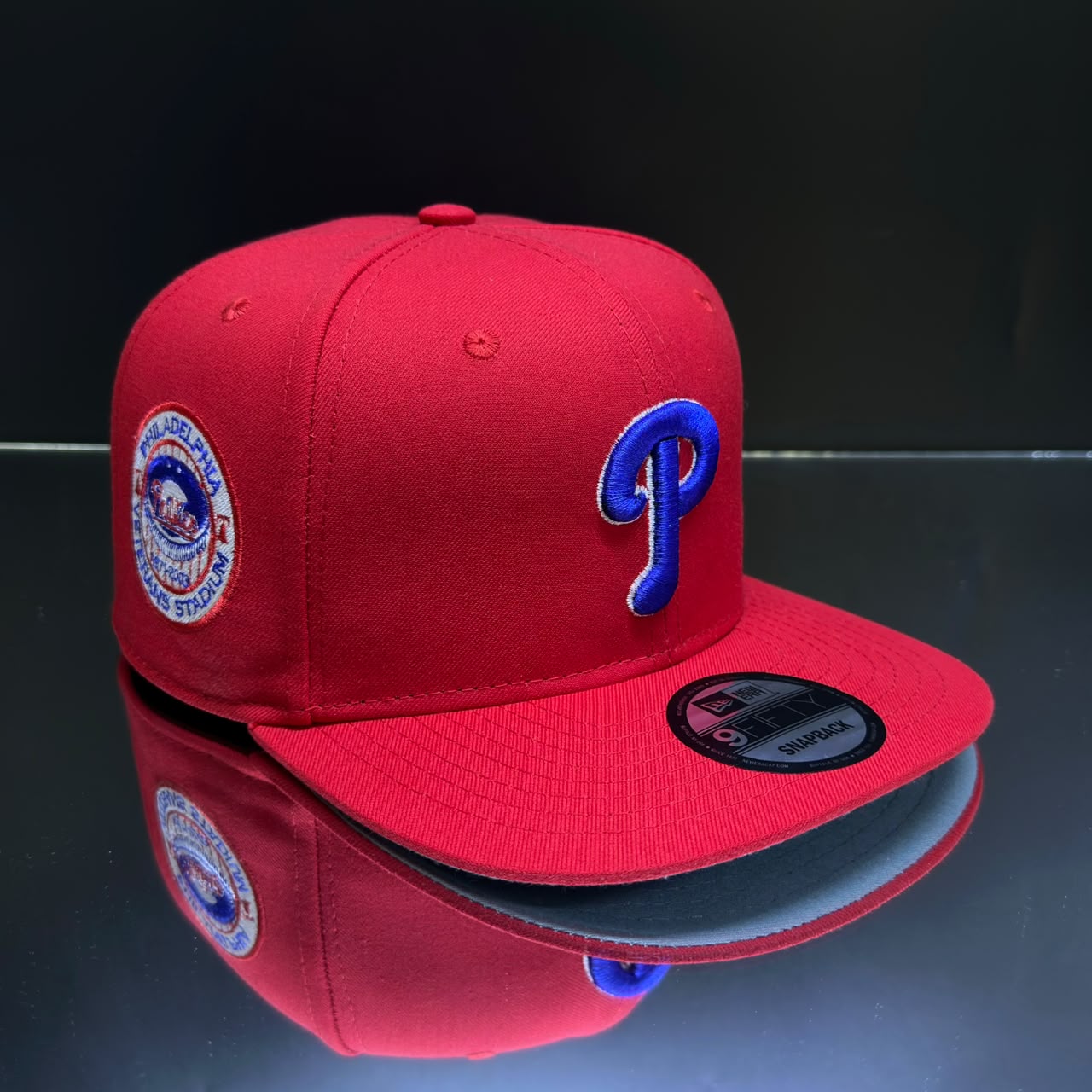 PHILADELPHIA PILLIES / ROJO