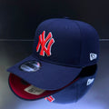 NY YANKEES AZUL MARINO ROJO \BORDE BLANCO