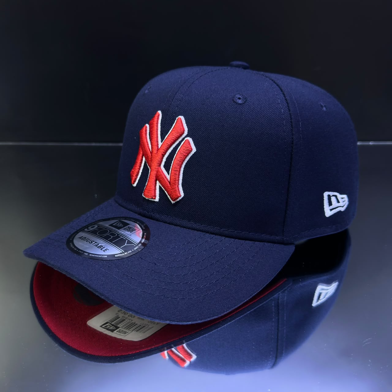 NY YANKEES AZUL MARINO ROJO \BORDE BLANCO