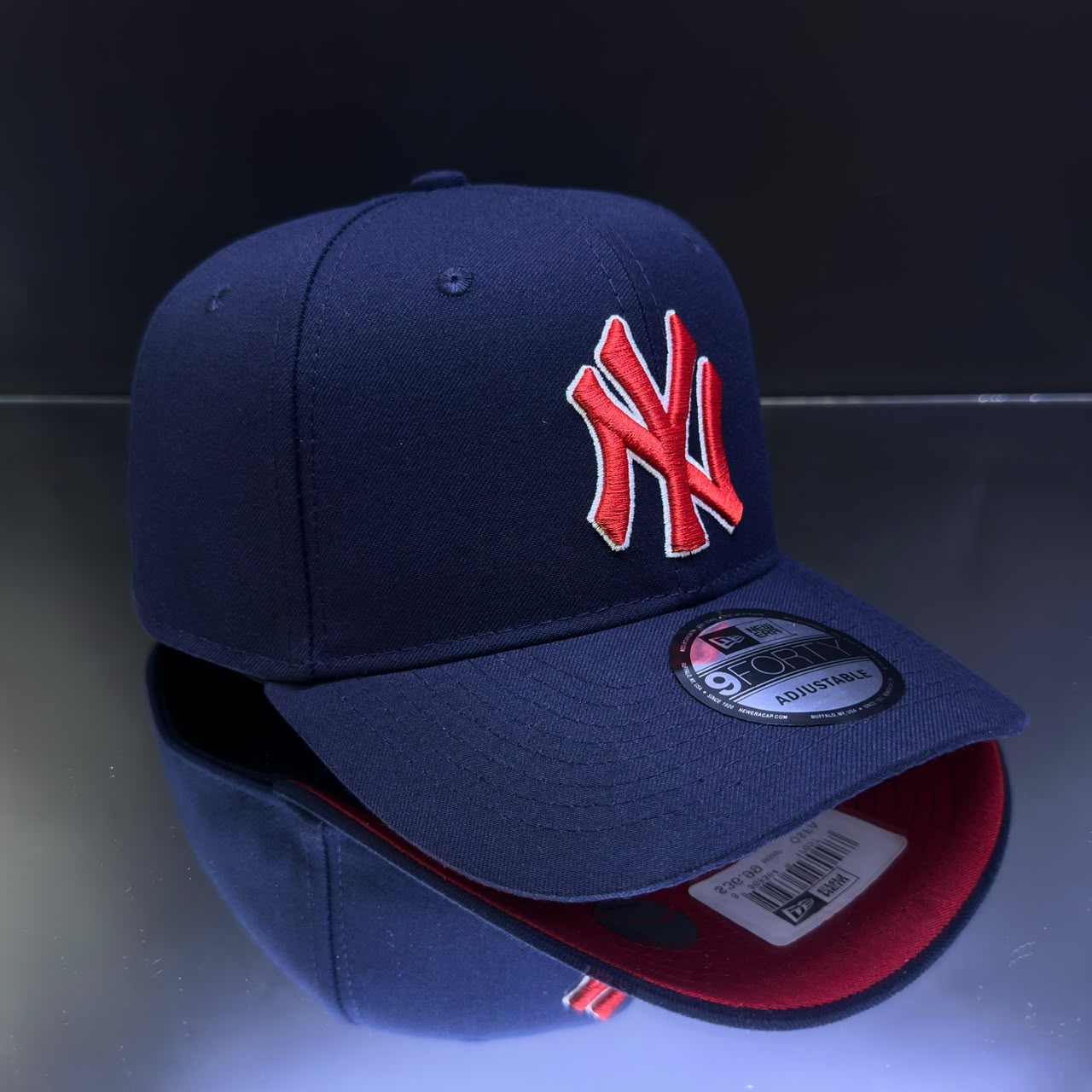 NY YANKEES AZUL MARINO ROJO \BORDE BLANCO