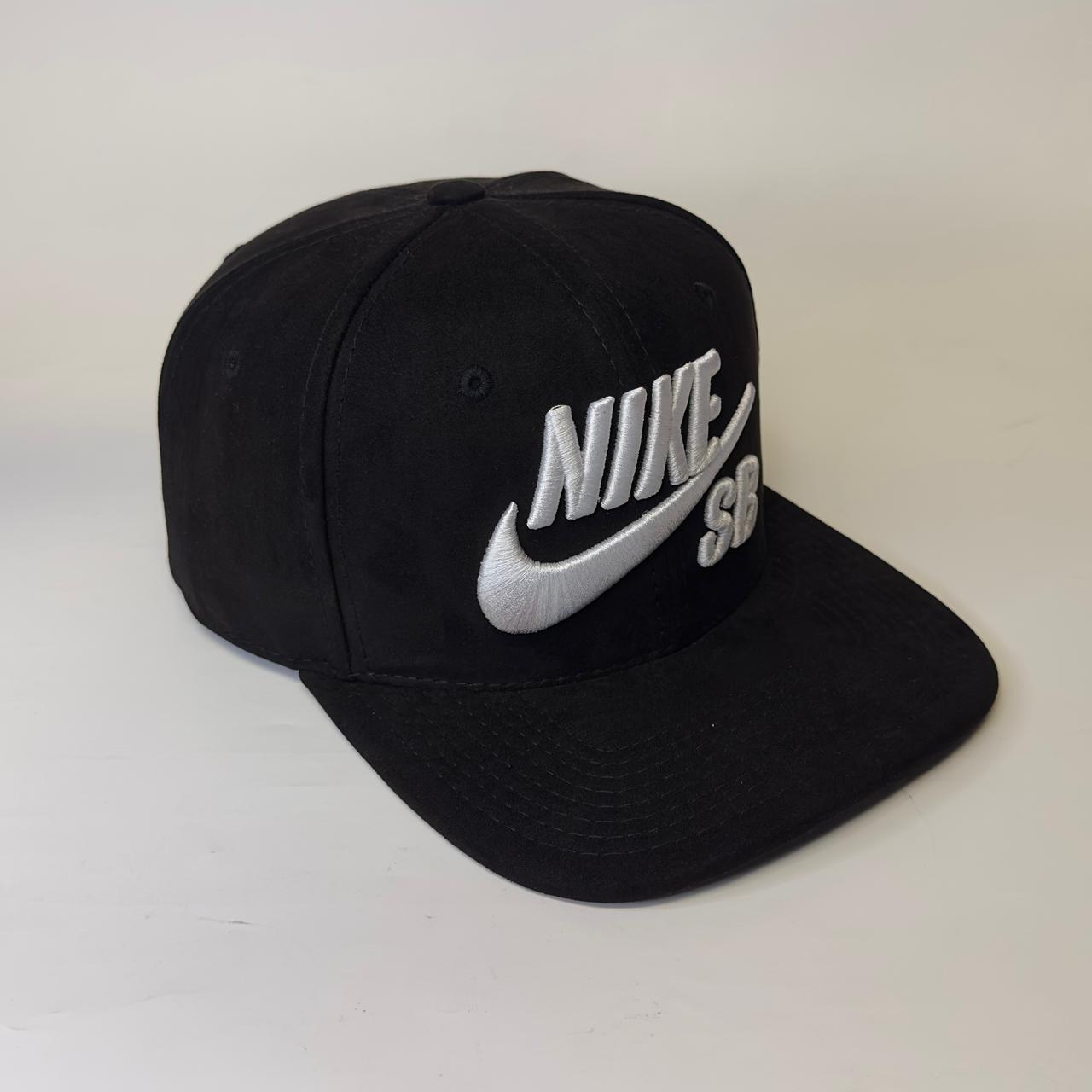 NIKE SB