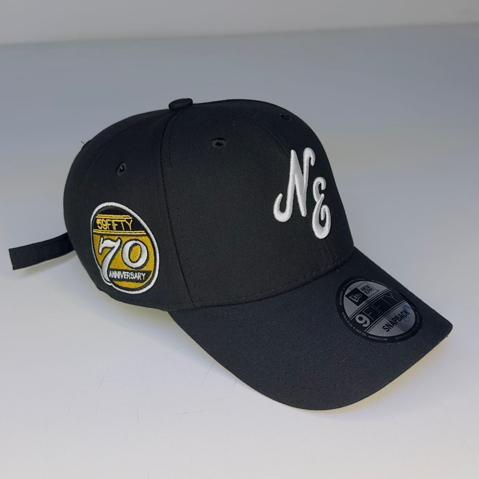 NEW ERA 70TH ANIVERSARIO